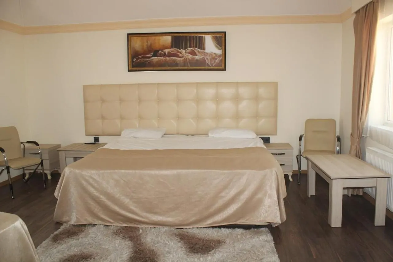 Karizma Hotel  Baku
